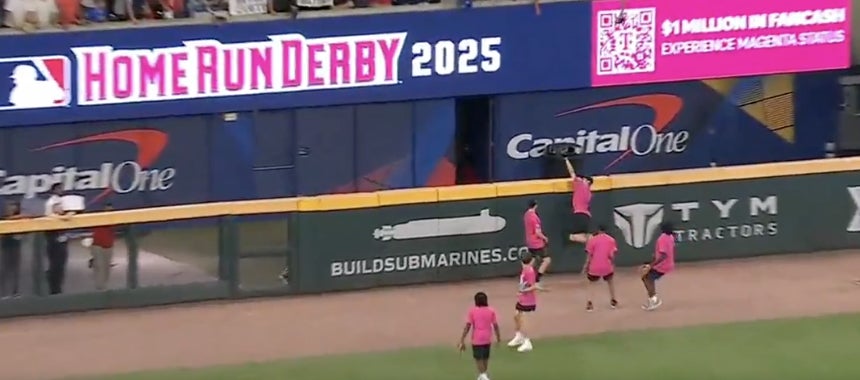 Video: Kid Steals Homer at Home Run Derby